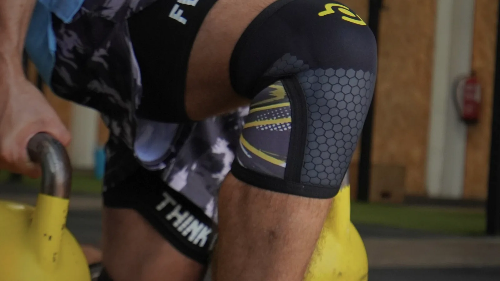 Como elegir rodilleras para CrossFit y WODs: guia 7 mm